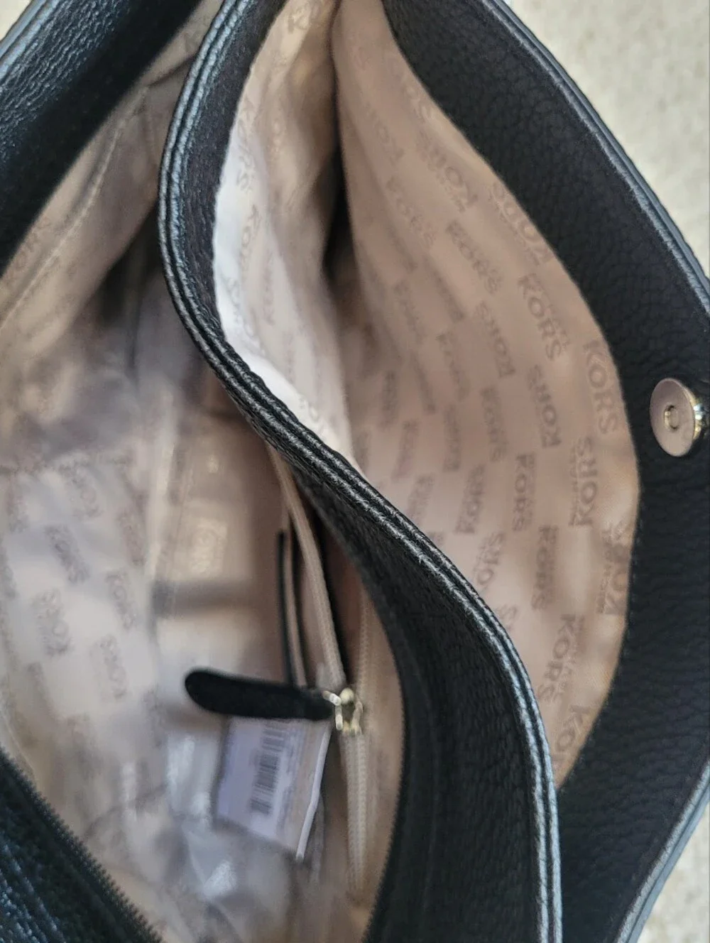 *NWT Michael Kors Whipped Chelsea Black Pebbled Leather Chain Shoulder Bag